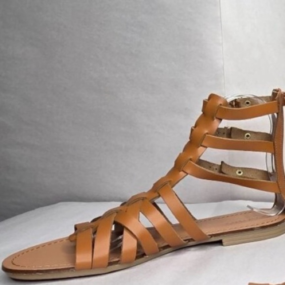 Aqua Emil sandals in cognac